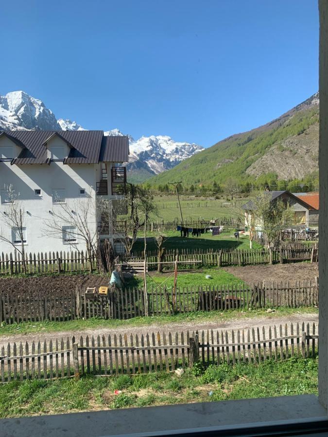 Bujtina Izet Selimaj Hotel Valbone Exterior photo